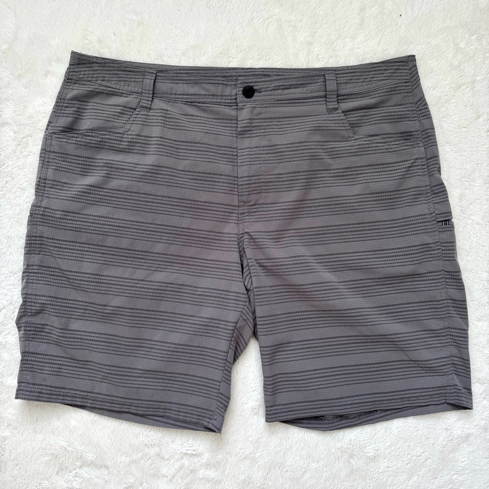 Kuhl Upriser‎ Grizzly Stripe Shorts Men's 40 Gray Quick Dry Performance Outdoor
